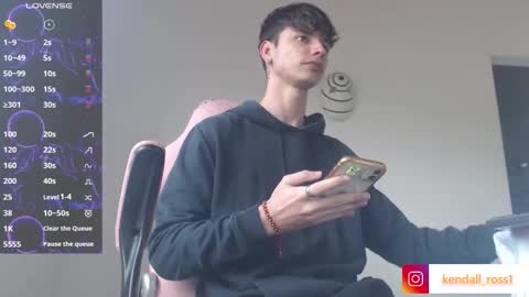 kendall ross online show from October 26, 2025, 3:07 pm