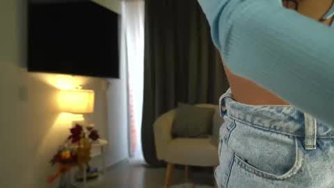 Andrea online show from November 13, 2025, 9:03 pm