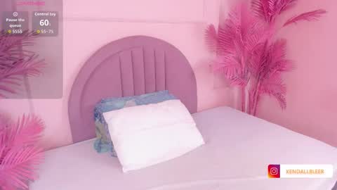 kendallbleer online show from October 30, 2025, 11:44 am