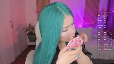 Kendall  online show from October 19, 2025, 8:09 pm