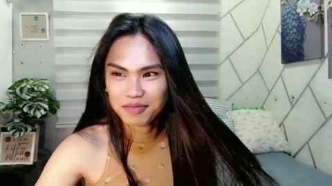 Snapshot of kendallxxx16 chatting on December 20, 2024, 1:33 pm Kent online show from December 20, 2024, 1:33 pm