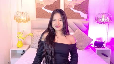 Kendal online show from December 21, 2025, 2:08 am