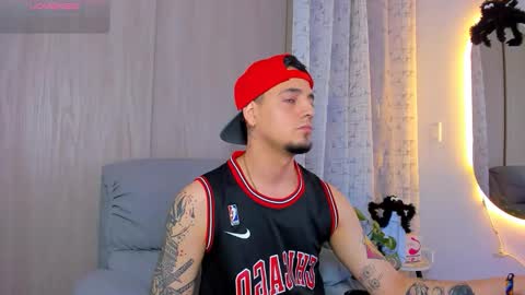 kendel_dimitri online show from October 18, 2025, 12:13 am