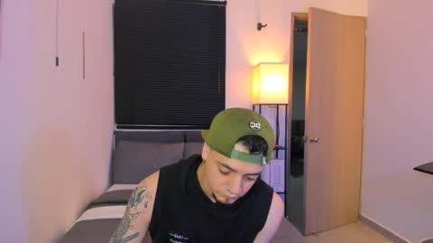 kendel_dimitri online show from April 11, 2026, 5:12 am