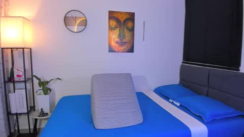 kendel_dimitri online show from June 3, 2026, 6:05 am