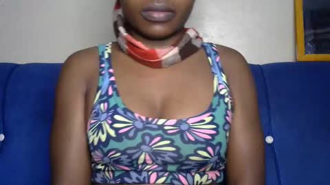 kendie_que online show from October 24, 2025, 11:39 am