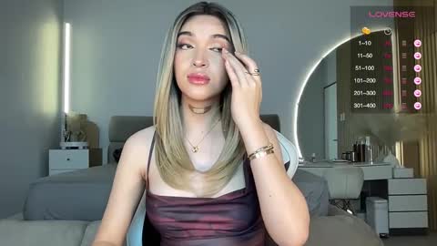 Snapshot of kendoll110 chatting on February 7, 2025, 4:27 am kendoll110 online show from February 7, 2025, 4:27 am