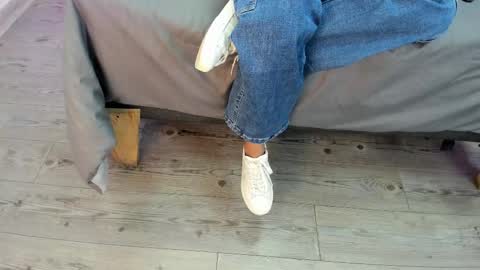 Kendra London online show from January 15, 2026, 11:15 am