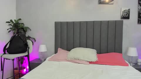 Kendra London online show from February 5, 2026, 11:15 am