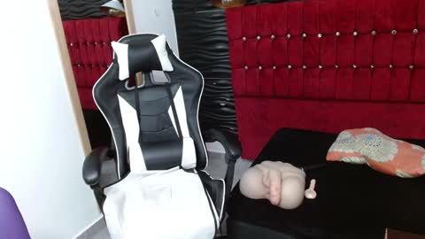 Snapshot of kendra_lust_69 chatting on January 17, 2025, 6:36 am kendra_lust_69 online show from January 17, 2025, 6:36 am