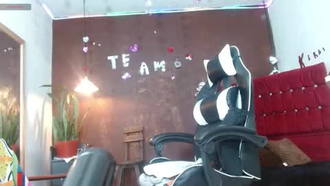 Snapshot of kendra_lust_69 chatting on September 23, 2025, 4:37 am kendra_lust_69 online show from September 23, 2025, 4:37 am