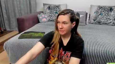 Kendra online show from April 13, 2026, 11:21 pm