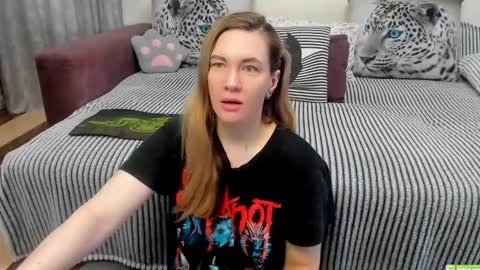 Snapshot of kendra_xx_ chatting on April 21, 2026, 11:51 pm Kendra online show from April 21, 2026, 11:51 pm