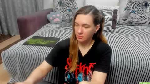 Snapshot of kendra_xx_ chatting on April 22, 2026, 11:28 pm Kendra online show from April 22, 2026, 11:28 pm