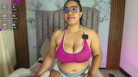 Mamasita online show from November 2, 2025, 5:04 pm