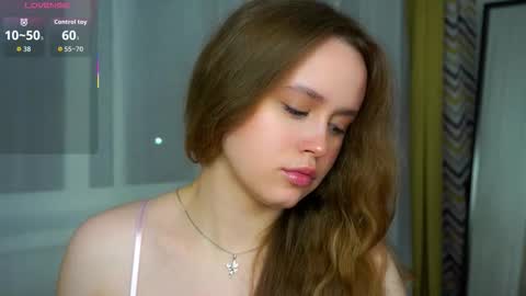 Kira online show from October 24, 2025, 6:37 pm