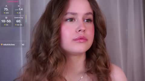 Kira online show from March 25, 2026, 10:27 pm