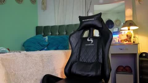 Chriss Morales online show from October 9, 2025, 12:19 am