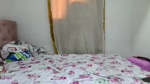 Snapshot of keniakiss chatting on June 12, 2026, 10:30 pm online show from June 12, 2026, 10:30 pm