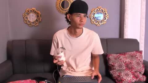 Snapshot of kenix_777 chatting on October 11, 2025, 7:34 pm KENIX online show from October 11, 2025, 7:34 pm