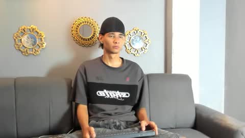 Snapshot of kenix_777 chatting on October 14, 2025, 7:58 pm KENIX online show from October 14, 2025, 7:58 pm