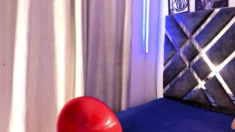 Snapshot of kenix_777 chatting on October 24, 2025, 8:27 pm KENIX online show from October 24, 2025, 8:27 pm