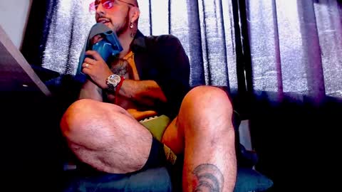 Snapshot of kenllyhot chatting on December 18, 2024, 7:30 pm Kenlly online show from December 18, 2024, 7:30 pm