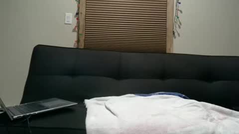 Kenluca online show from January 4, 2025, 10:02 pm