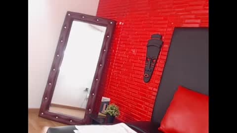 kenn_boy_ online show from January 30, 2025, 8:31 pm