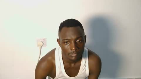 Kenia online show from October 12, 2025, 7:57 pm