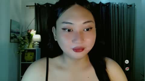 kennaxx69 online show from December 22, 2025, 4:42 am