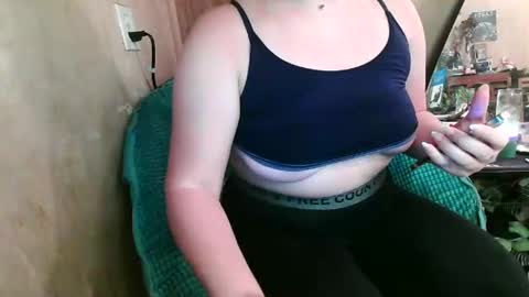 Snapshot of kennedynova777 chatting on September 10, 2025, 7:25 pm Kennedy Nova online show from September 10, 2025, 7:25 pm