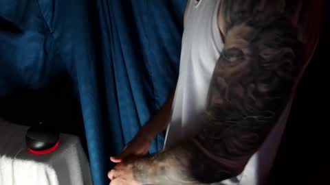 Snapshot of kennerfox77 chatting on December 21, 2024, 1:47 am Kennfox777 online show from December 21, 2024, 1:47 am