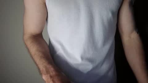 Snapshot of kennerfox77 chatting on February 10, 2025, 9:47 am Kennfox777 online show from February 10, 2025, 9:47 am