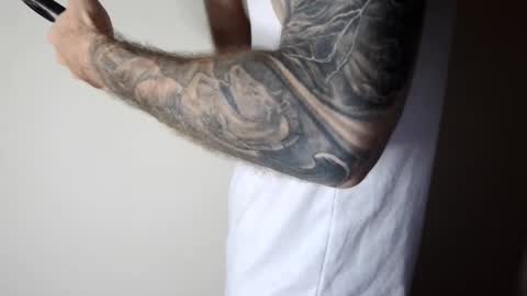 Snapshot of kennerfox77 chatting on March 1, 2025, 1:32 am Kennfox777 online show from March 1, 2025, 1:32 am