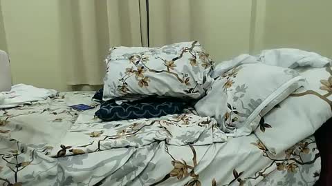 jeanny online show from February 7, 2025, 6:35 am