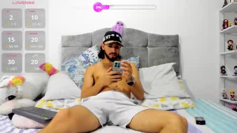 Snapshot of kenny_jackson_2025 chatting on February 12, 2026, 4:29 am kenny and Ian online show from February 12, 2026, 4:29 am