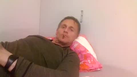 Snapshot of kennyboyk chatting on June 9, 2026, 4:13 am kennyboyk online show from June 9, 2026, 4:13 am
