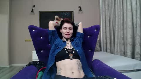 Snapshot of kennyvibe chatting on April 16, 2026, 5:58 pm kennyvibe online show from April 16, 2026, 5:58 pm