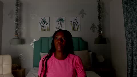 kentha_mitchells online show from January 12, 2025, 11:07 am