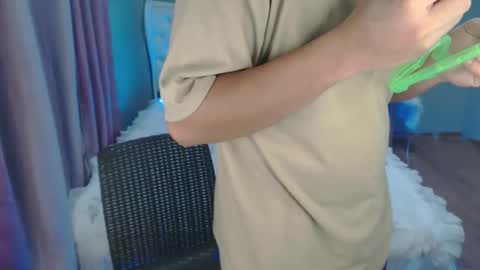 Snapshot of kenthebigcockxx chatting on October 31, 2025, 10:16 am kenji online show from October 31, 2025, 10:16 am