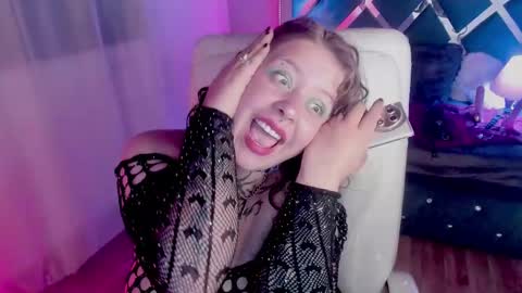 Kenzie online show from February 28, 2025, 12:10 am