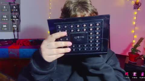 Kenzie online show from March 8, 2026, 4:27 am