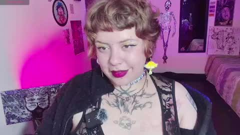 Snapshot of kenziesharik chatting on May 31, 2026, 5:26 am Kenzie online show from May 31, 2026, 5:26 am