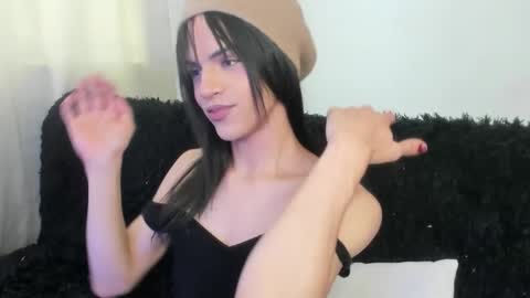 Snapshot of kerly_monroe chatting on October 7, 2025, 4:37 pm Kerly online show from October 7, 2025, 4:37 pm