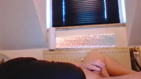 kermit2204 online show from April 1, 2026, 5:43 pm