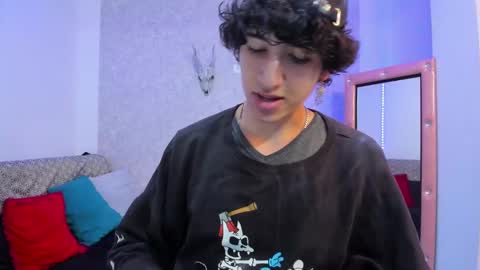 Snapshot of kervs__ chatting on February 6, 2025, 12:59 pm Kev online show from February 6, 2025, 12:59 pm