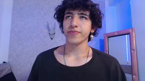 Snapshot of kervs__ chatting on February 13, 2025, 4:50 pm Kev online show from February 13, 2025, 4:50 pm