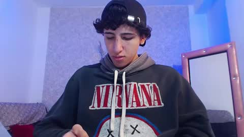 Snapshot of kervs__ chatting on February 19, 2025, 1:50 pm Kev online show from February 19, 2025, 1:50 pm