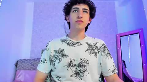Snapshot of kervs__ chatting on March 2, 2025, 3:05 pm Kev online show from March 2, 2025, 3:05 pm